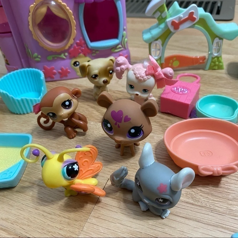 Vintage Littlest Pet Shop Play Set Accessories Animals Figures Monkey Dog Poodle
